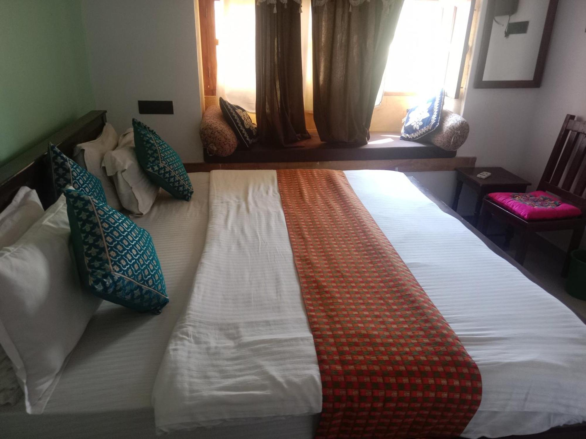 โฮเต็ล นีม ฮาเวลี Hotel ไจซัลเมอร์ ภายนอก รูปภาพ